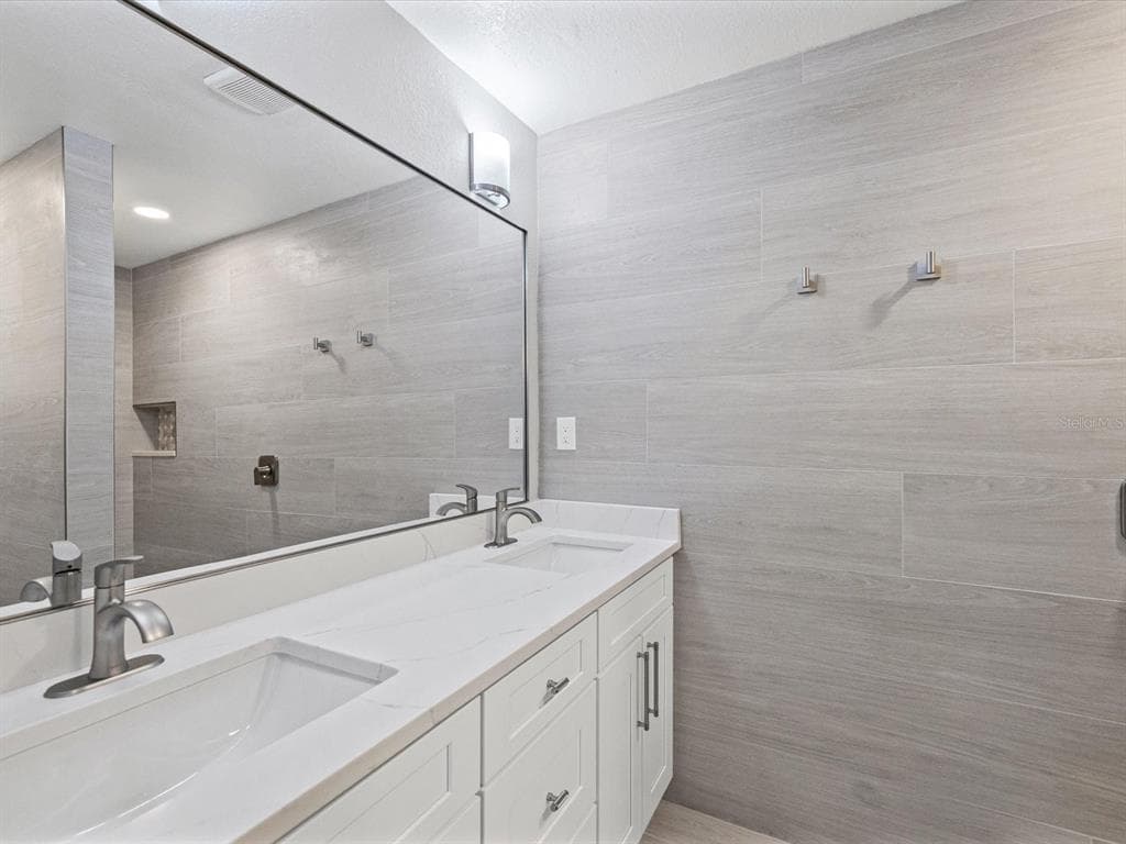 529 80TH AVENUE photo 21