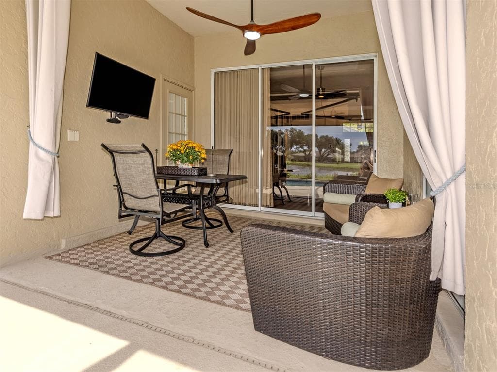 565 FALLBROOK DRIVE photo 10