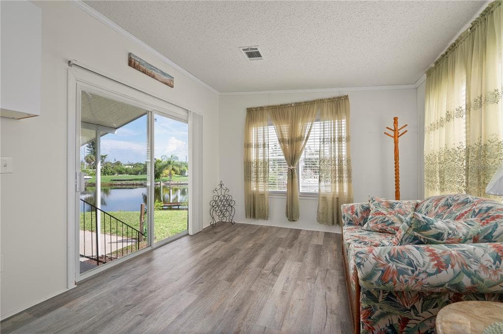 720 DANIA COURT photo 16