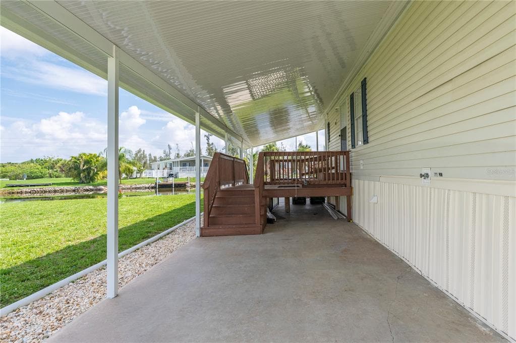 720 DANIA COURT photo 4