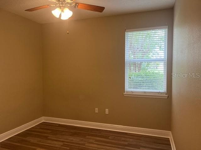 200 RIVERVIEW BEND S 911 photo 15