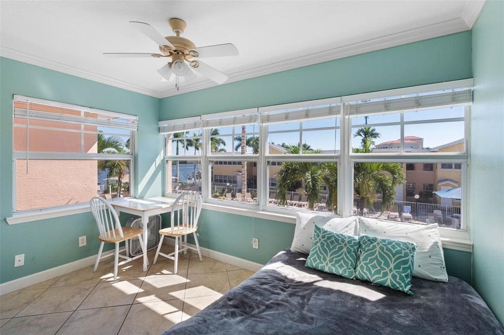19417 GULF BOULEVARD B204 photo 6