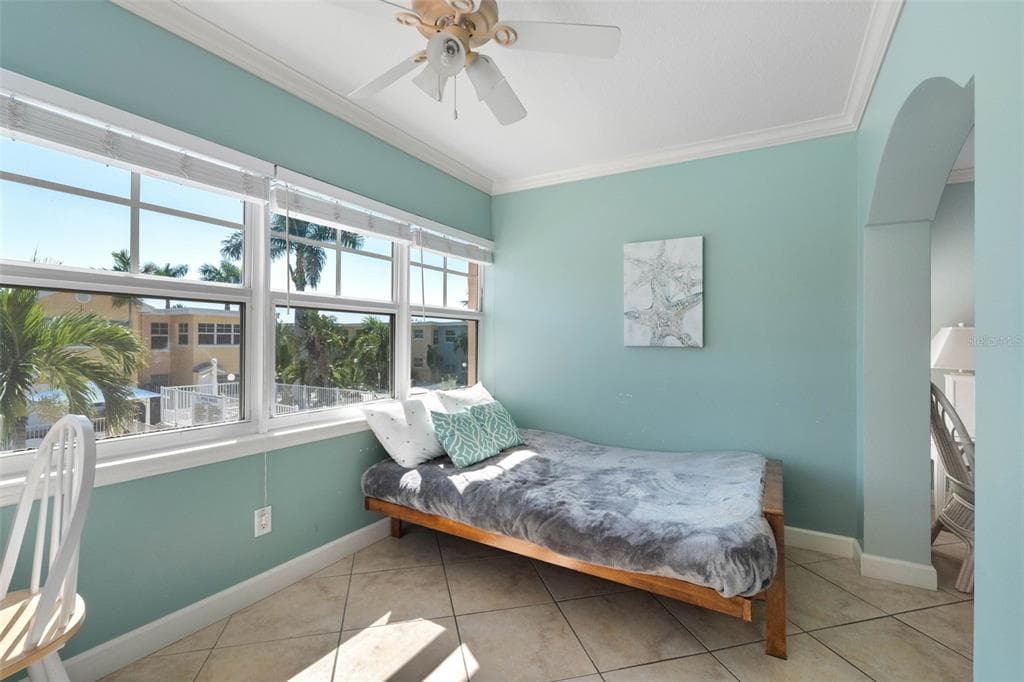 19417 GULF BOULEVARD B204 photo 7