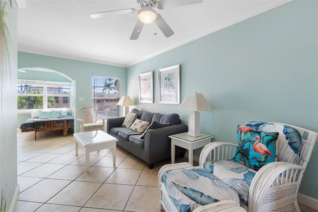 19417 GULF BOULEVARD B204 photo 11