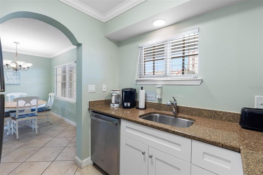 19417 GULF BOULEVARD B204 photo 21