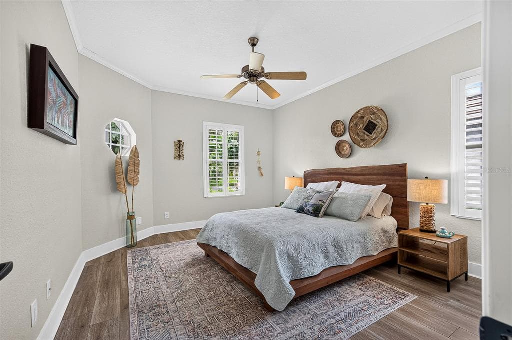 836 CONNEMARA CIRCLE photo 11