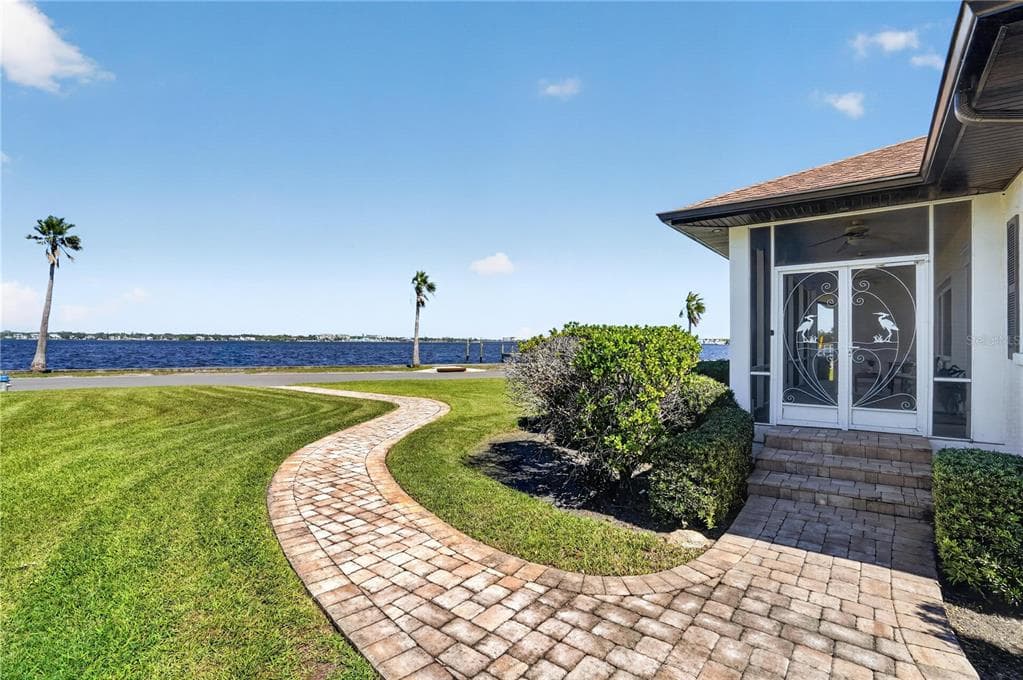 2305 RIVERVIEW BOULEVARD photo 6