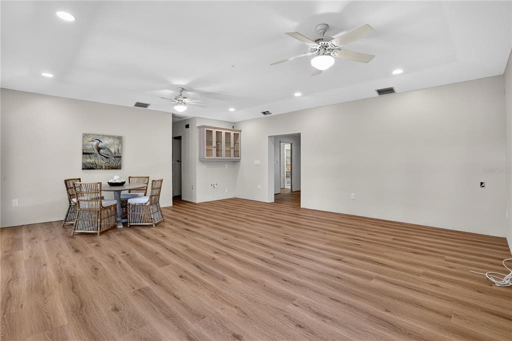 2305 RIVERVIEW BOULEVARD photo 17