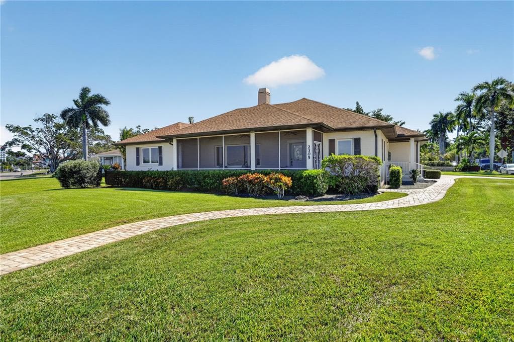 2305 RIVERVIEW BOULEVARD photo 5