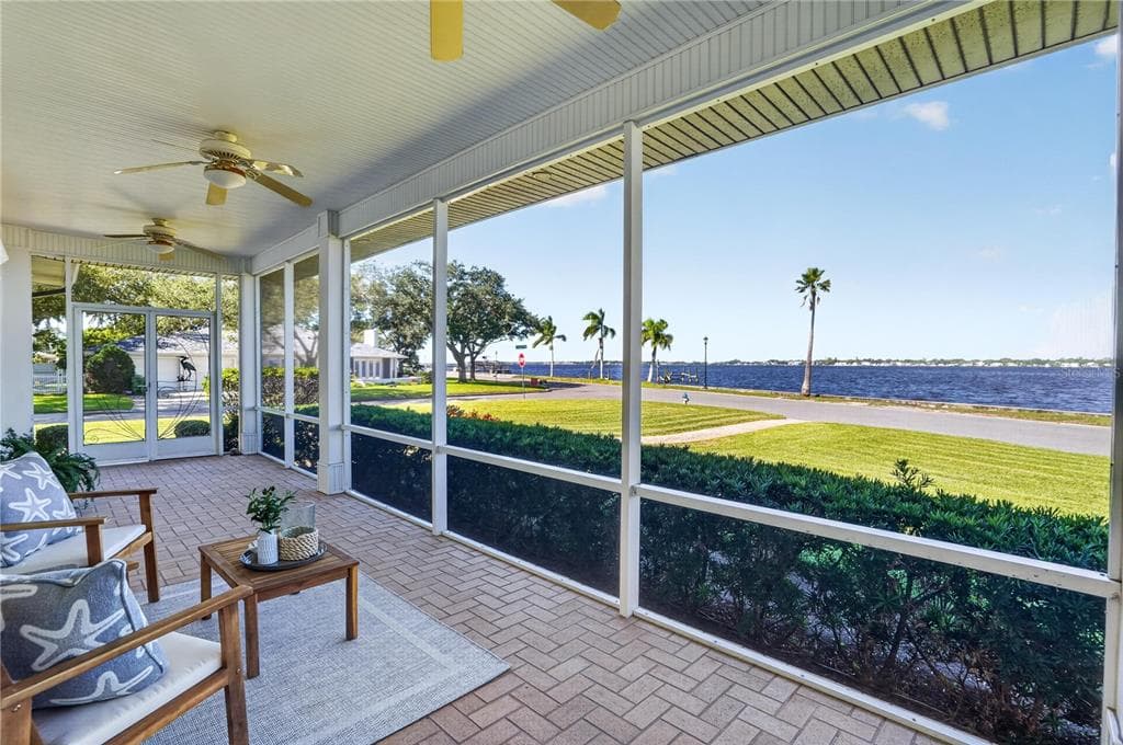 2305 RIVERVIEW BOULEVARD photo 8