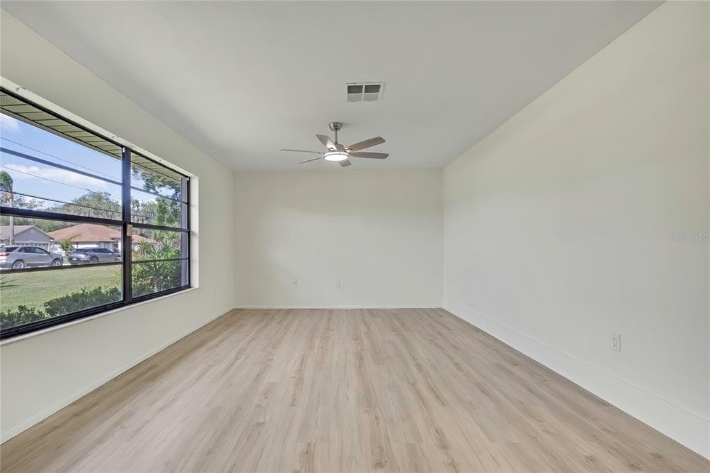 7548 LANDMARK DRIVE photo 17