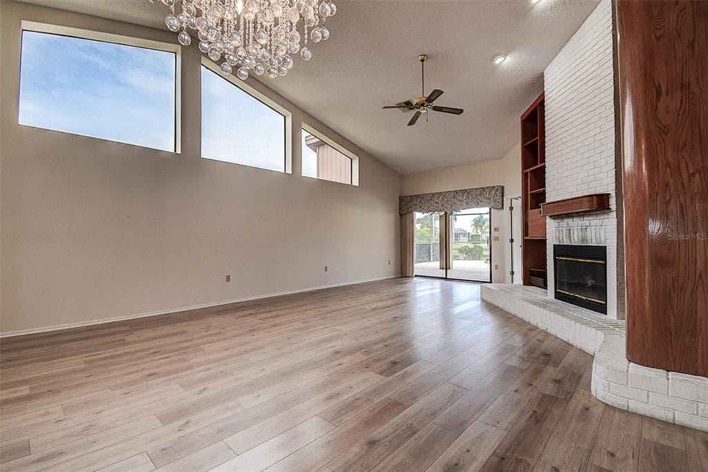 3609 DARSTON STREET photo 3