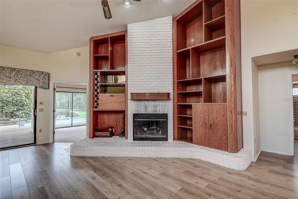 3609 DARSTON STREET photo 5