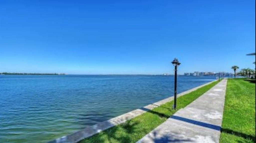 775 JOHN RINGLING BOULEVARD 24 photo 25