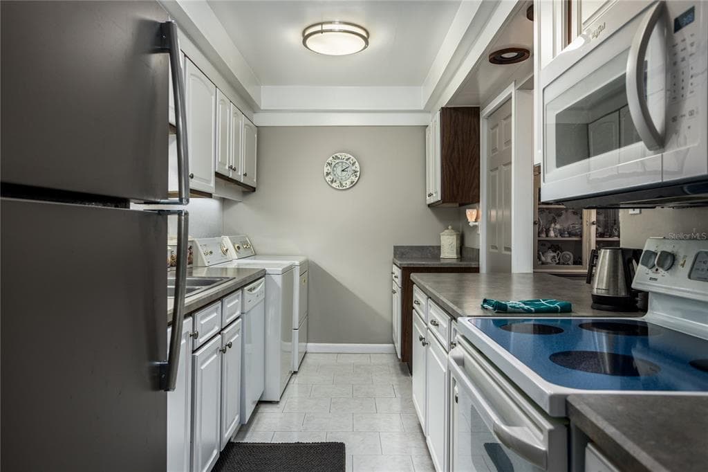 1717 NW 23RD AVENUE 2E photo 10