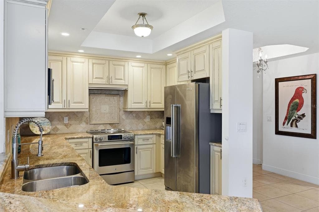 7820 34TH AVENUE W 201 photo 14