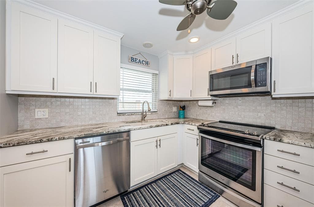4775 COVE CIRCLE 904 photo 9
