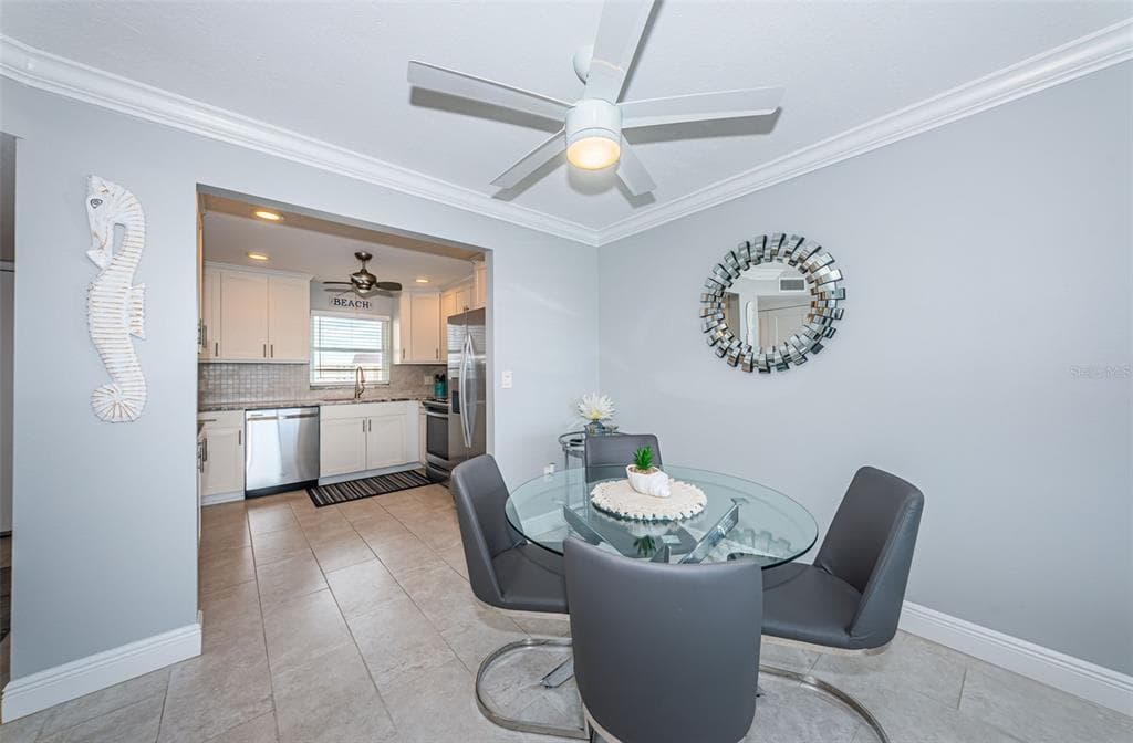 4775 COVE CIRCLE 904 photo 14