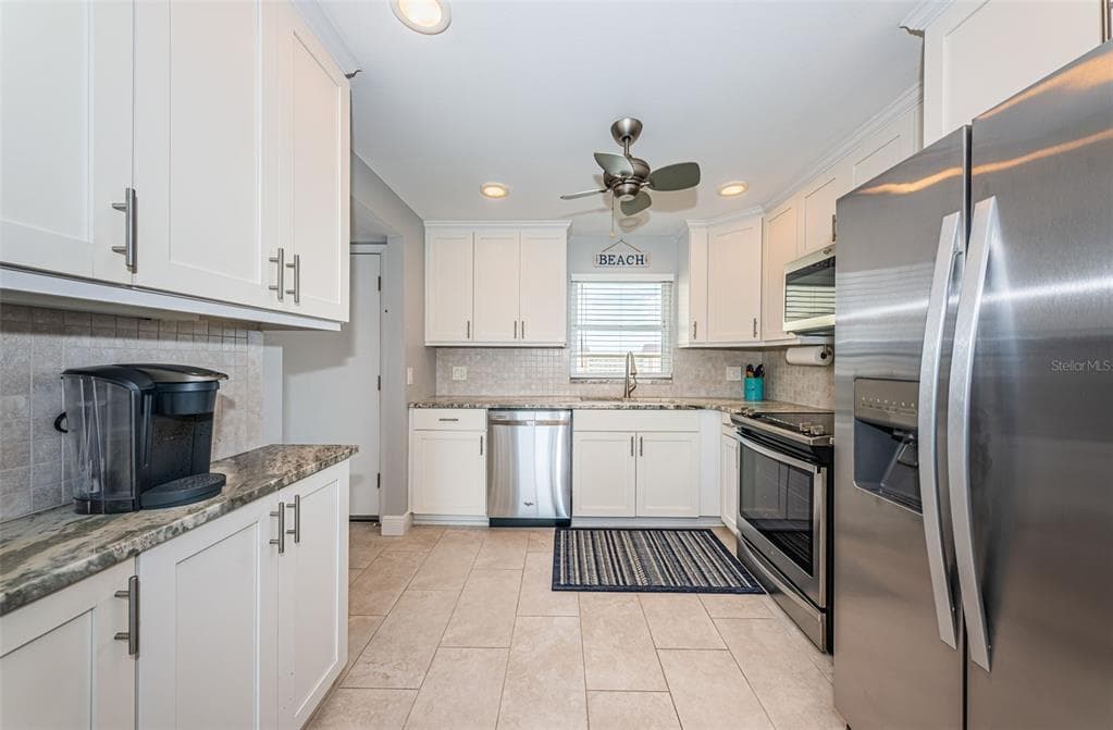 4775 COVE CIRCLE 904 photo 8