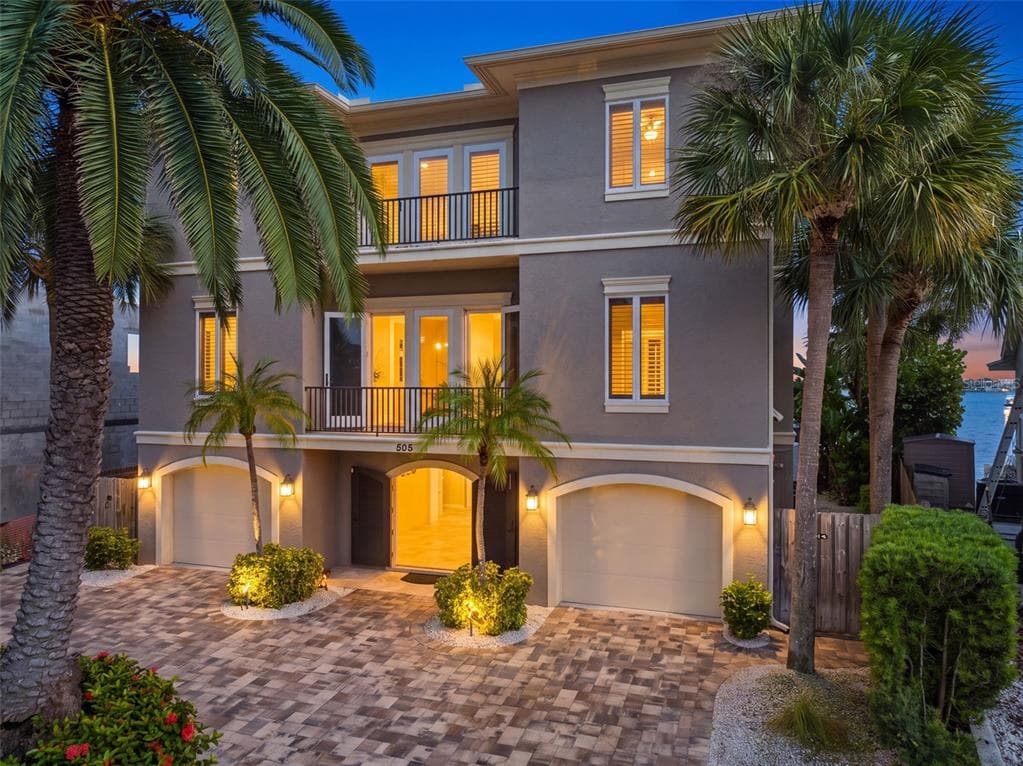 505 HARBOR DRIVE 3