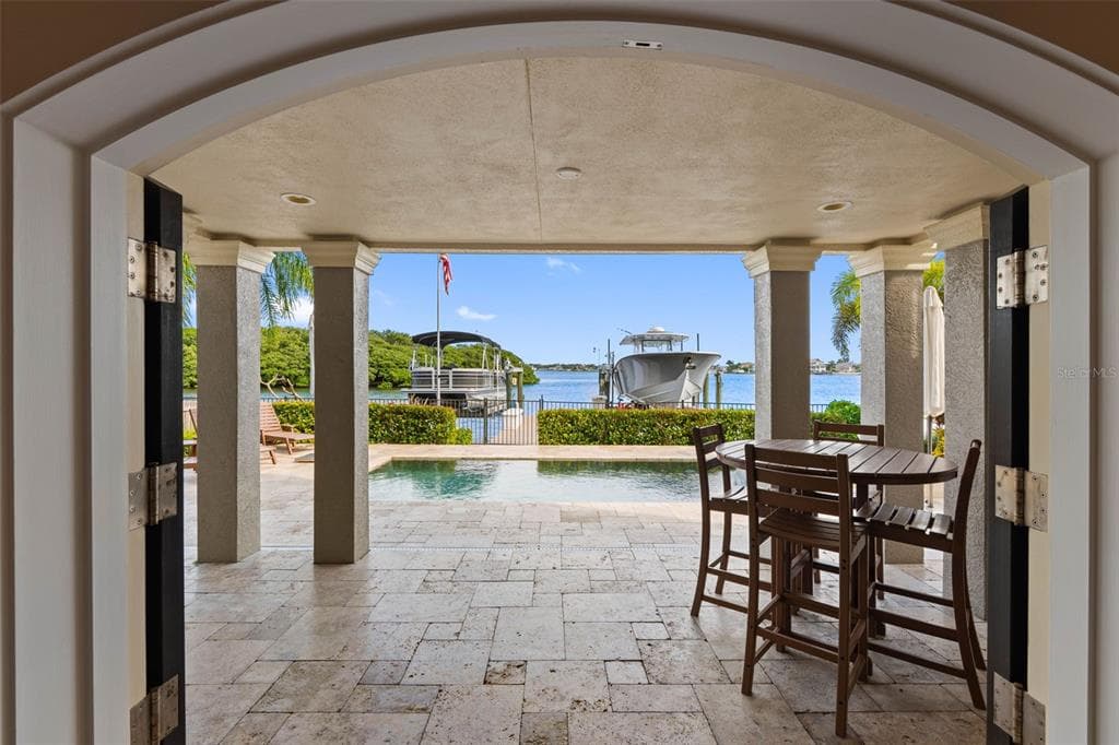 505 HARBOR DRIVE 5