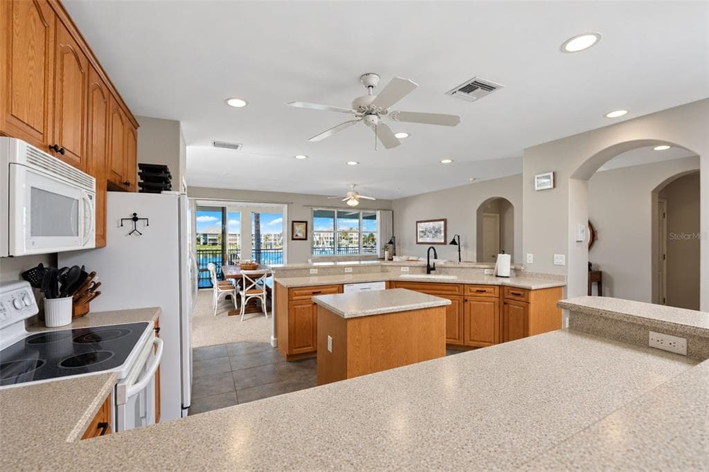 3471 SUNSET KEY CIRCLE 102 photo 22