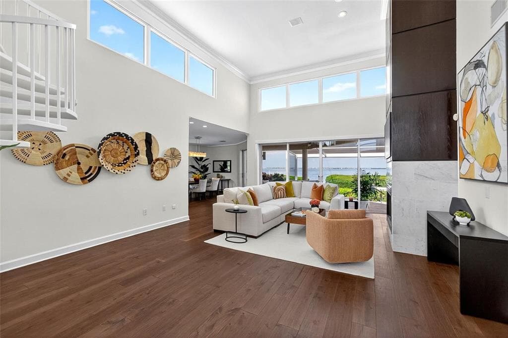 3488 MISTLETOE LANE 4
