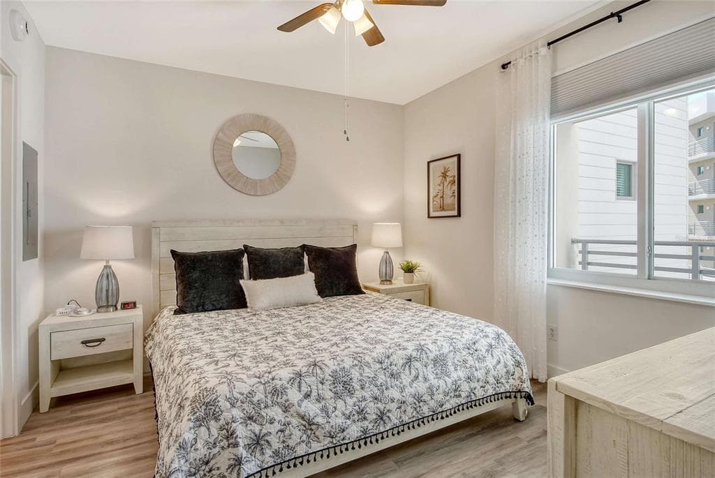 1709 N TAMIAMI TRAIL 317 photo 10