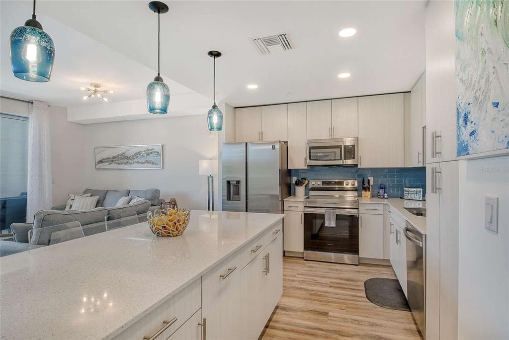 1709 N TAMIAMI TRAIL 317 photo 14