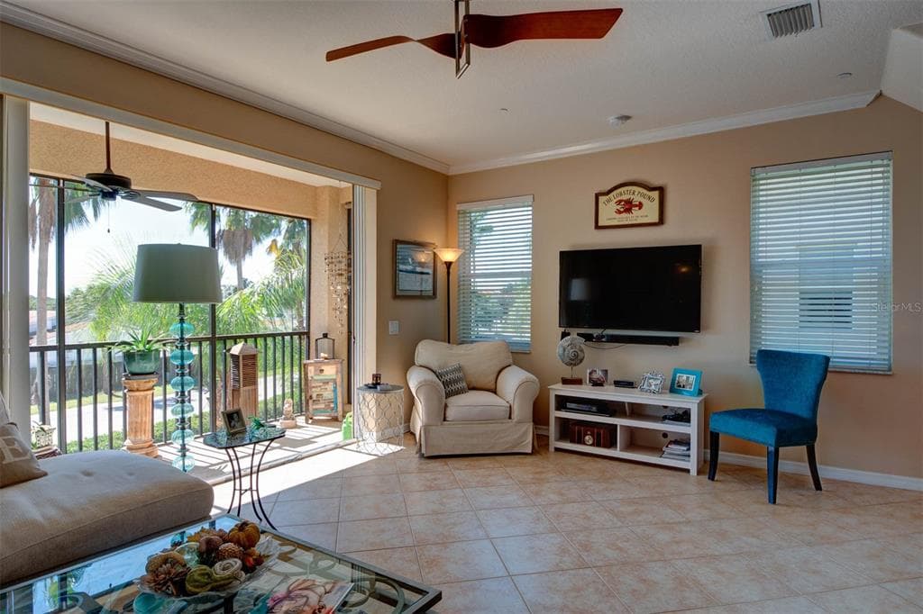 1146 VENETIAN HARBOR DRIVE NE photo 7