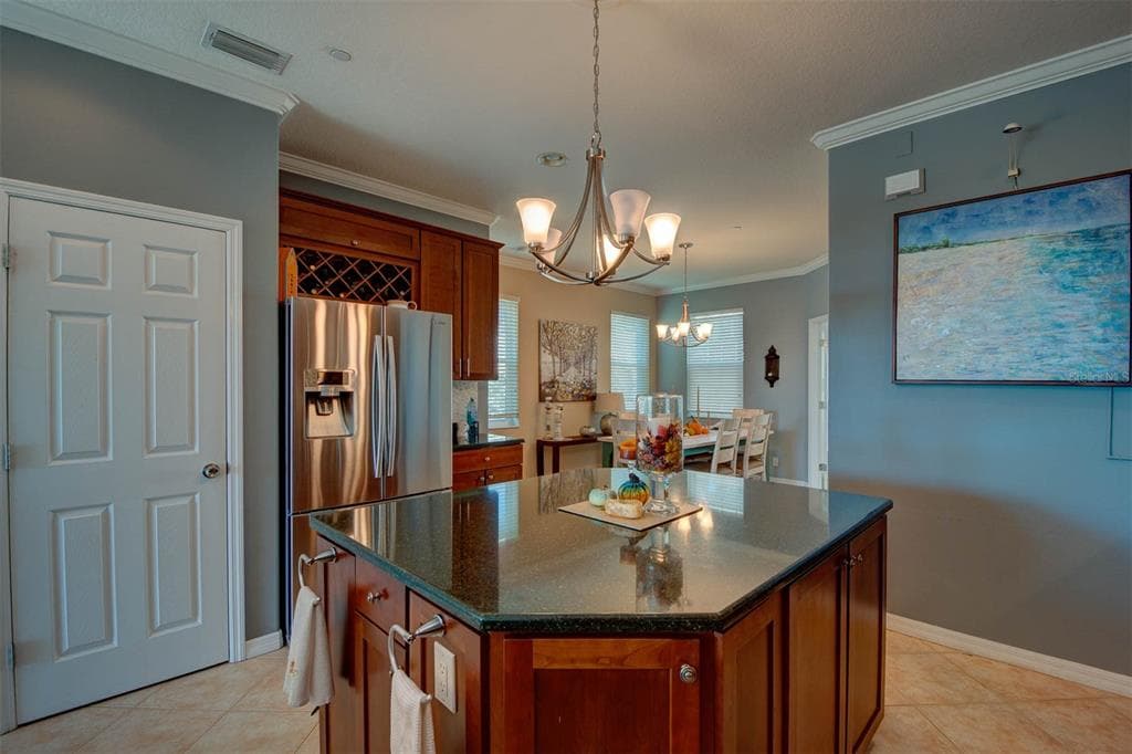 1146 VENETIAN HARBOR DRIVE NE photo 15
