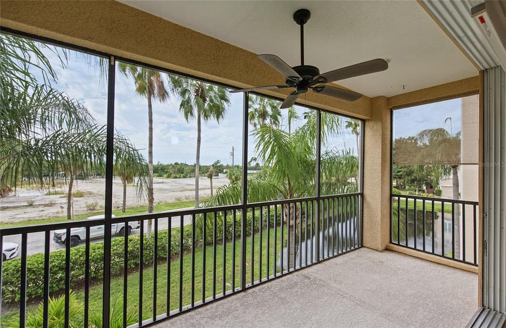 1146 VENETIAN HARBOR DRIVE NE photo 4
