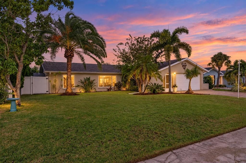 6510 SOLITAIRE PALM WAY 3