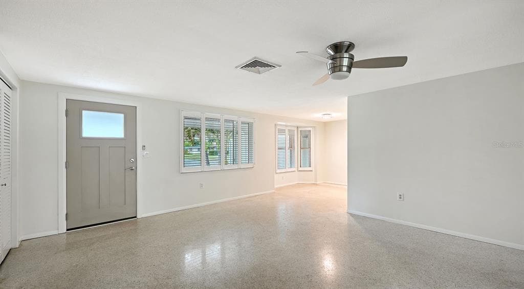 2610 REGATTA DRIVE photo 7