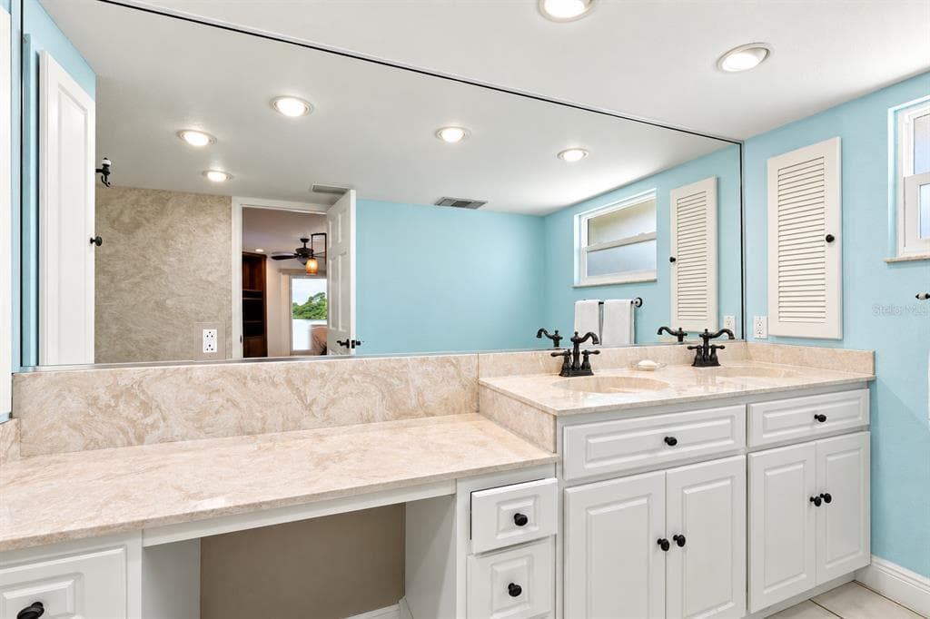4224 BUR STREET photo 23