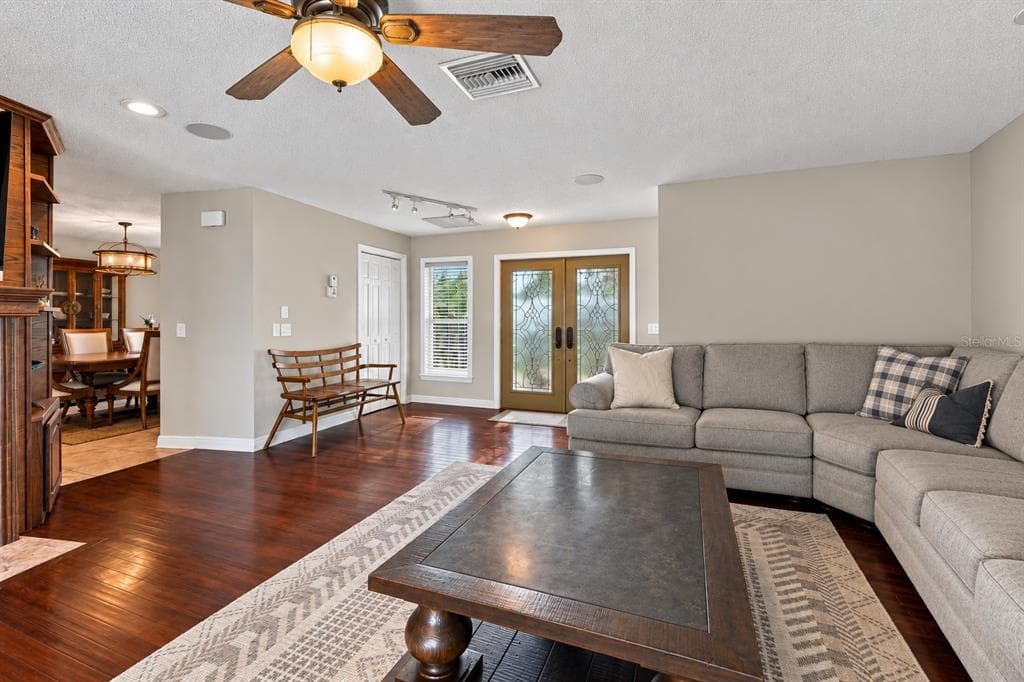 4224 BUR STREET photo 6