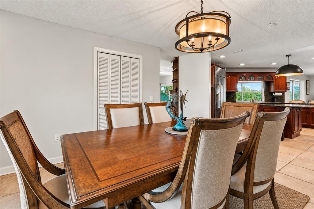 4224 BUR STREET photo 13