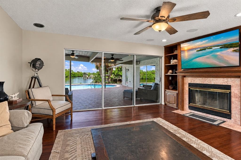 4224 BUR STREET photo 5