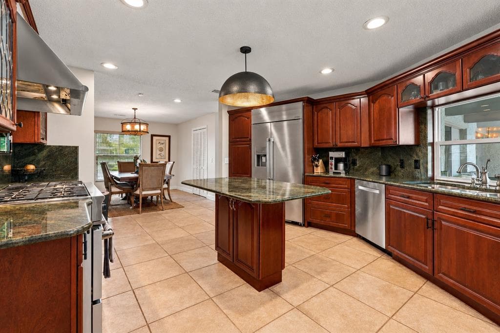 4224 BUR STREET photo 10