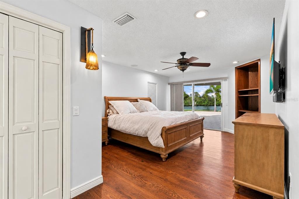 4224 BUR STREET photo 19