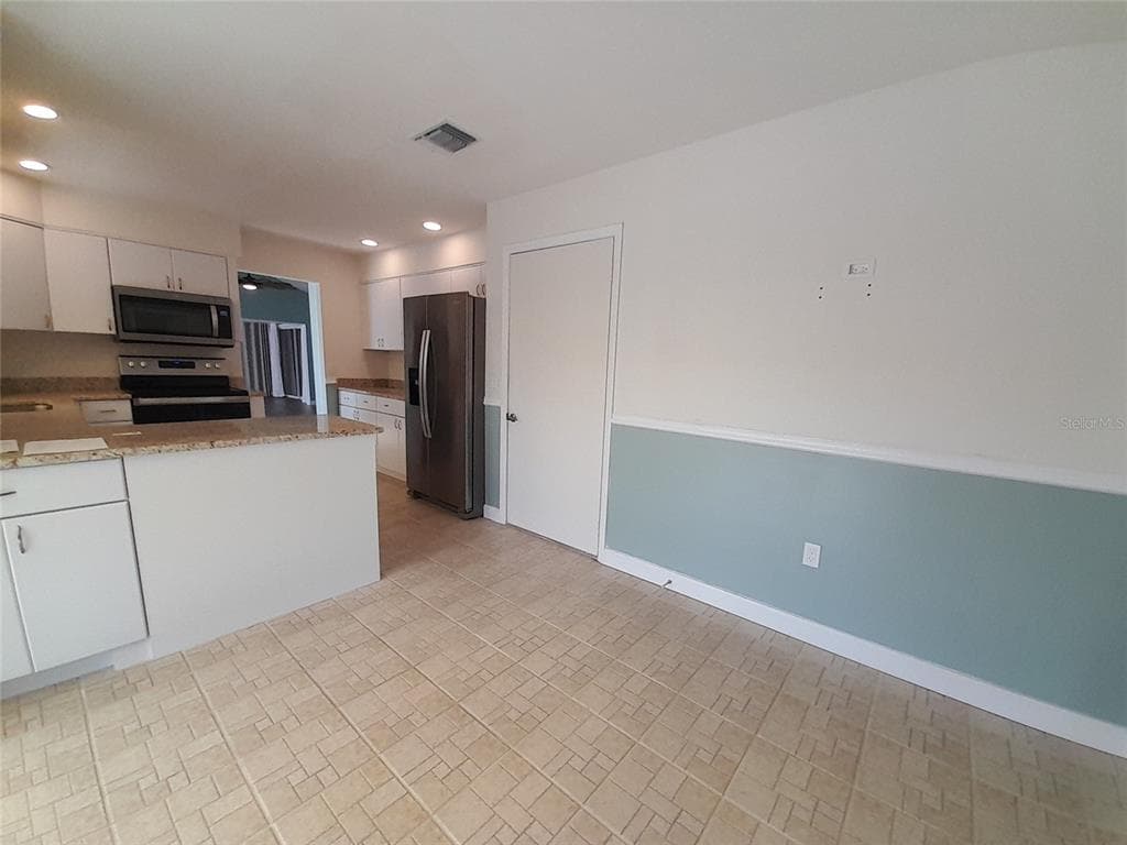 3520 57TH AVENUE CIRCLE W photo 6