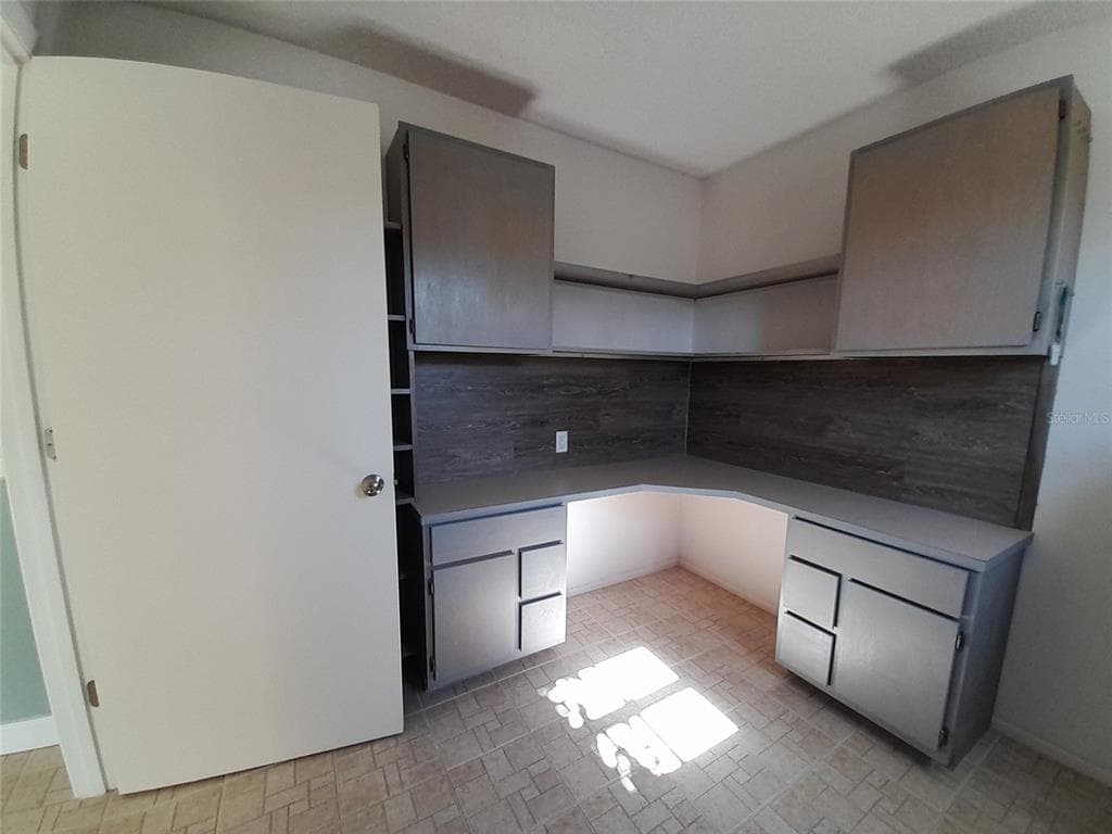 3520 57TH AVENUE CIRCLE W photo 7