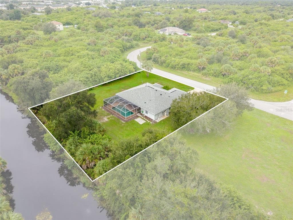 252 DENVER DRIVE photo 2