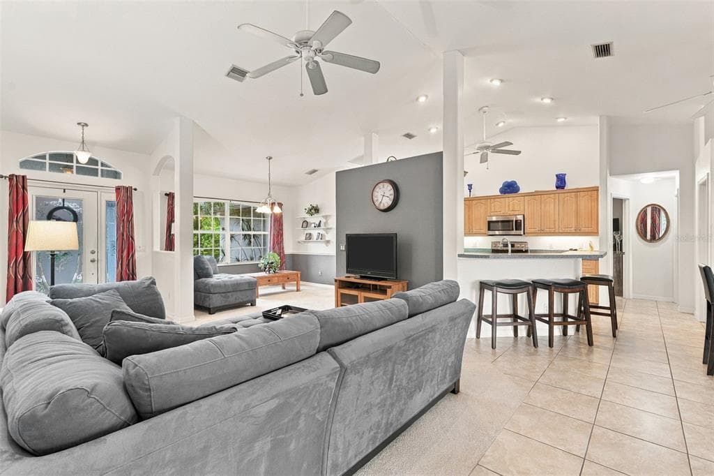 252 DENVER DRIVE photo 17