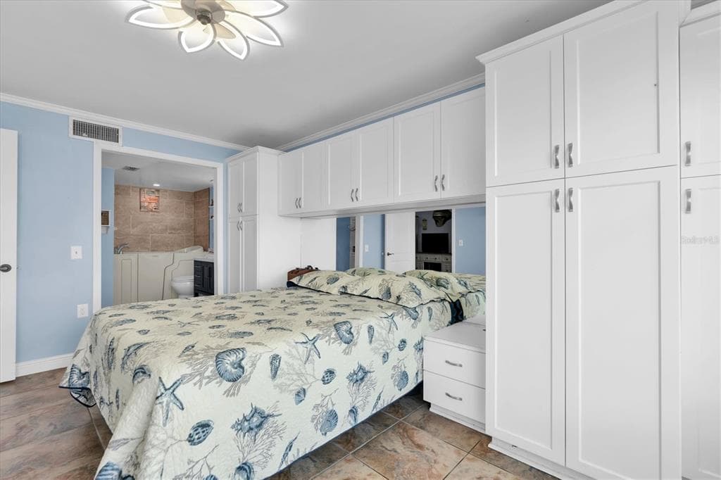 6372 PALMA DEL MAR BOULEVARD S 111 photo 16