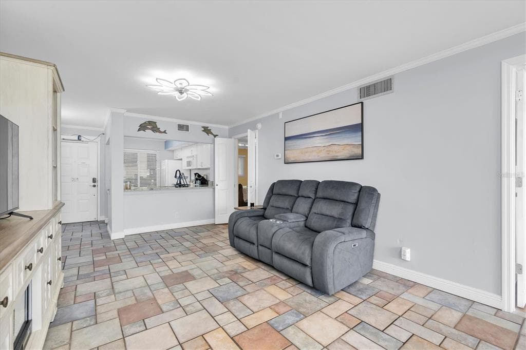 6372 PALMA DEL MAR BOULEVARD S 111 photo 7