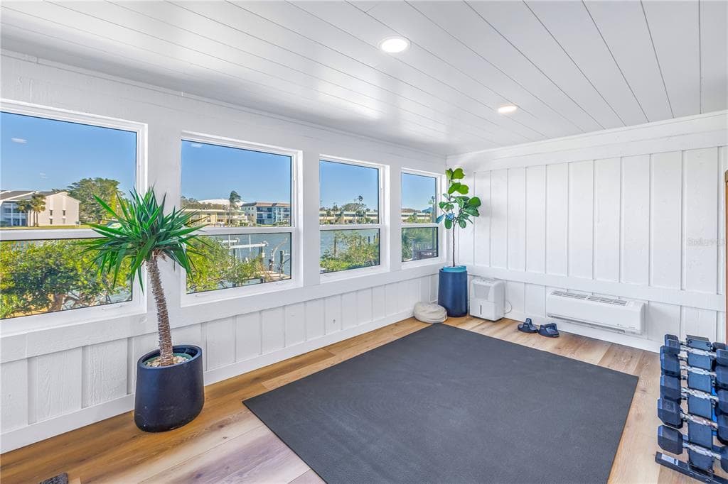 12016 LAGOON LN photo 17