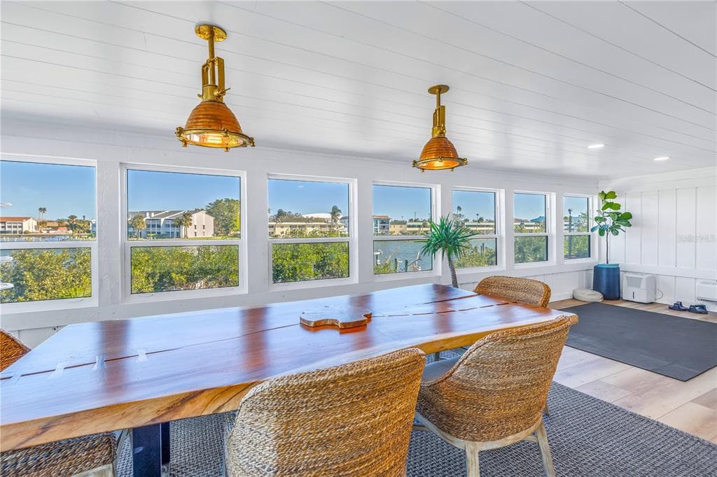 12016 LAGOON LN photo 15