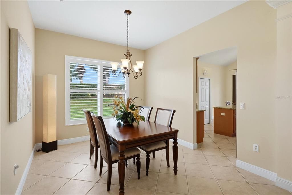 23901 WAVERLY CIRCLE photo 17