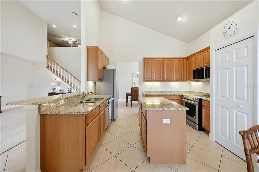 23901 WAVERLY CIRCLE photo 21
